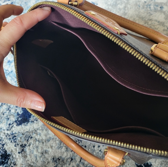 Louis Vuitton Turenne - Picture 5 of 6